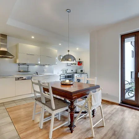 Szafarnia Apartments Old Town Apartment *